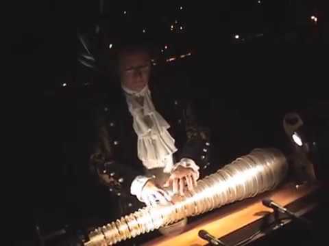 &quot;Dance of the Sugar Plum Fairy&quot; on the Glass Armonica