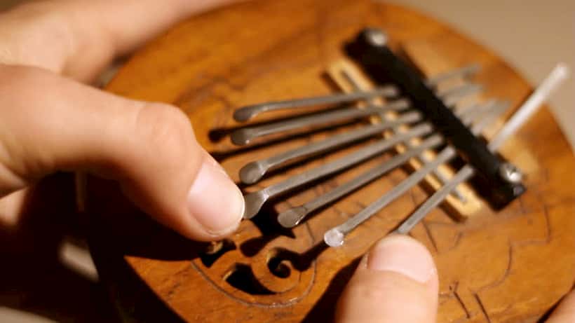 Comment accorder Kalimba
