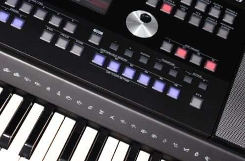 What is the difference between a synthesizer and a digital piano