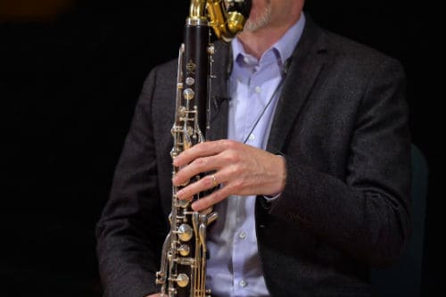 Bass clarinet: description of the instrument, sound, history, playing technique