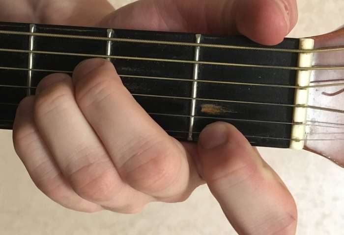 Bb chord on guitar: how to put and clamp, fingering