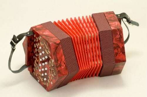 Concertina: description of the instrument, composition, history, types, how to play