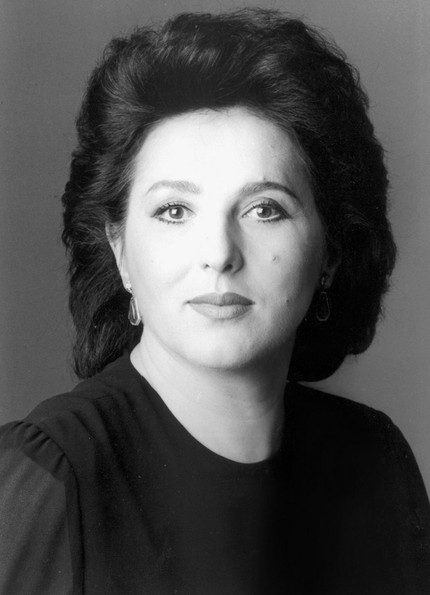 Ghéna Dimitrova (Ghéna Dimitrova) |
