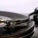 Grip and cartridge in a turntable