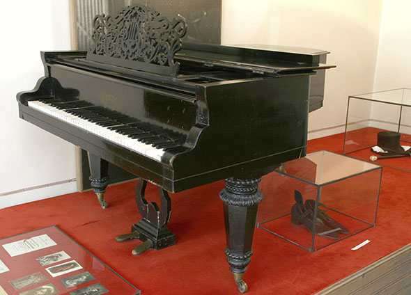History of the piano