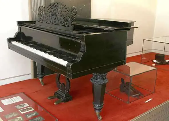 History of the piano