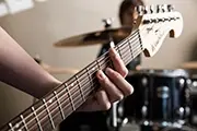 How to play rock guitar. Rock lessons for beginners