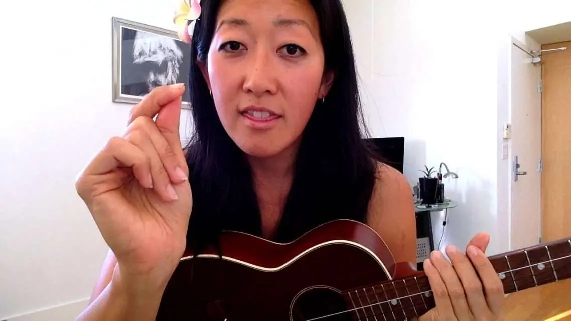 How to Strum The Ukulele