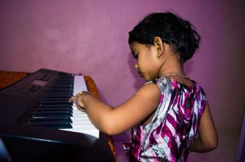 Learning to play the keyboard. Keyboard practice methods.