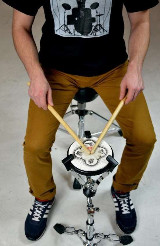 Snare drum - playing techniques German Grip, French Grip, American Grip