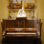 The history of the piano in the context of world progress