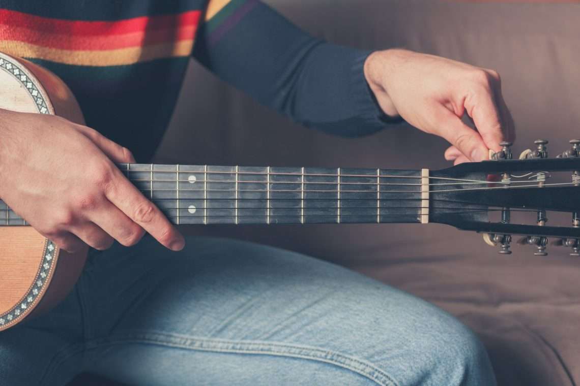 Three ways to quickly tune your guitar