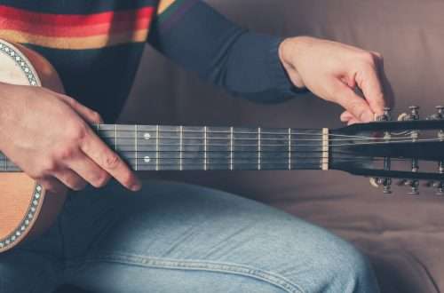 Три начини за брзо нагодување на вашата гитара