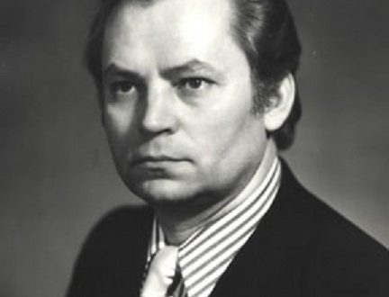 尤里·馬祖羅克 (Yuri Mazurok) |