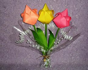 How to make tulips from paper: master class