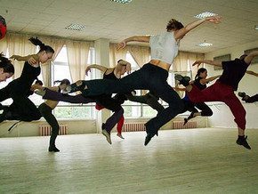 Types of modern dances: choreography for every taste
